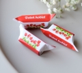 krówki - cukierki  jako upominiki na dzień kobiet - czerwone z tulipanami
