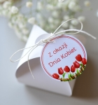 białe pudełka  boxy na dzień kobiet - personalizacja w cenie (minimalne zamówienie 15 szt.) 