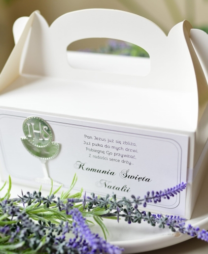 praktyczne srebrne pudełka na ciasto komunijne IHS z imieniem dziecka - możliwość zmiany wierszyka - szybka realizacja