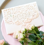 jasnoróżowa kartka z Twoimi życzeniami dla Pary Młodej - wzór nr 6