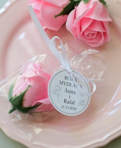 róże kwiaty mydlane w opakowaniu - produkt gotowy do rozdania (minimalne zamówienie 15 szt.) 