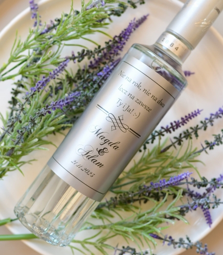 metalizowane naklejki na wódkę weselną - szybka realizacja - bestselller top1 wśród etykiet na alkohol weselny