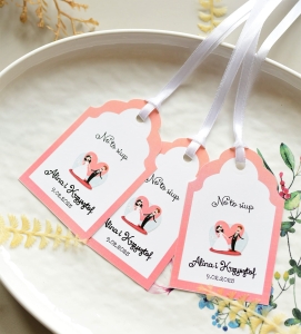 zawieszki na wódkę weselną z grafiką pary młodej (minimalne zamówienie 20 szt.) 