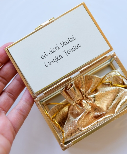 szklana szkatułka - pamiątka komunijna z miejscem na pieniądze w stylu glamour - personalizacja w cenie - szybka realizacja