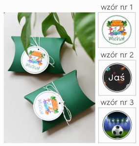 urodzinowe pudełeczka z zawieszką z imieniem dla chłopca (minimalne zamówienie 15 szt.)