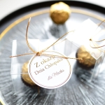 upominki na dzień chłopaka - Ferrero Rocher ze złoconą zawieszką 01 (minimalne zamówienie 15 szt.)