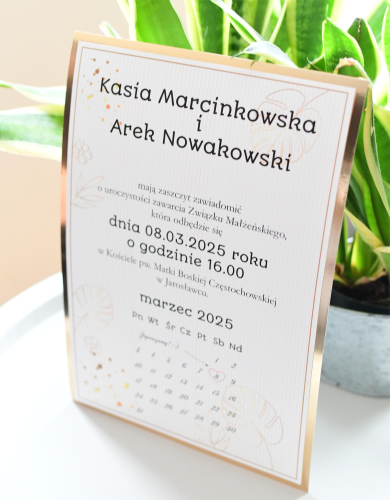 złote, eleganckie zawiadomienia do powieszenia do pracy