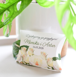 pudełka na słodycze weselne w białe kwiaty (minimalne zamówienie 15 szt.)