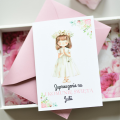 kwiatowe zaproszenia komunijne z dziewczynką  - szybka realizacja