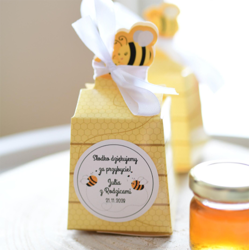 słodkie upominiki - miodek w opakowaniu z pszczółką