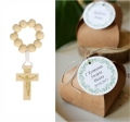 upominki komunijne dla gości - różaniec w personalizowanym pudełku