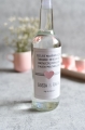 piękne, spersonalizowane naklejki na wódkę weselną z serduszkiem
