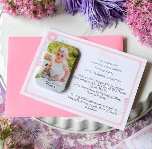 zaproszenia na chrzest dla dziewczynki z foto magnesem ze zdjęciem (minimalne zamówienie 10 szt.) 