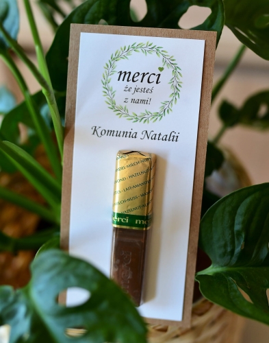 podziękowania dla gości komunijnych - czekoladki merci z imieniem dziecka - personalizacja w cenie - organizacja przyjęcia komunijnego