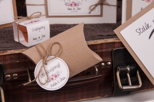 rustykalne-pudelka-na-cukierki-podziekowania-dla-gosci-weselnych-prezenty.jpg