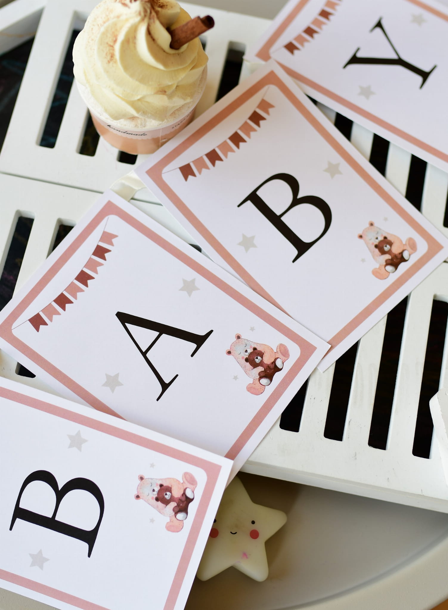 girlanda na baby shower z imieniem dziecka