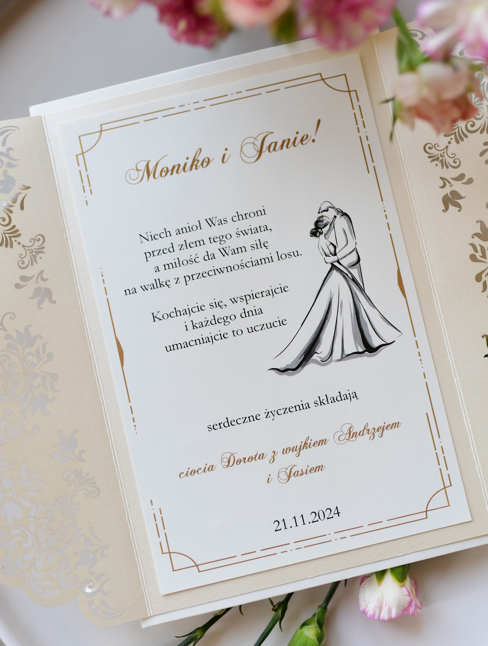 eleganckie, ażurowe kartki z życzeniami dla pary młodej - wysoka jakość produktu 